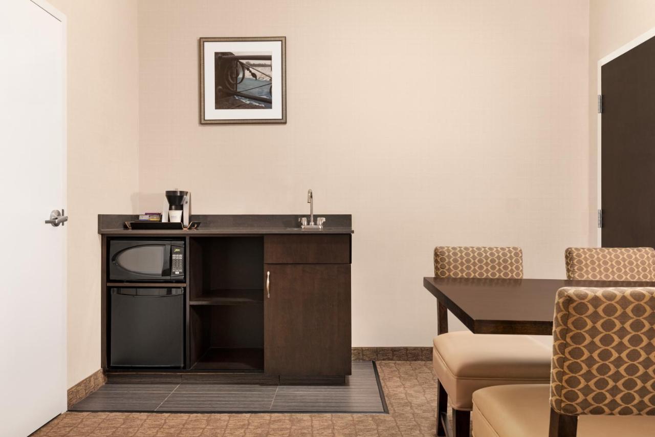 Wyndham Garden Niagara Falls Fallsview Extérieur photo