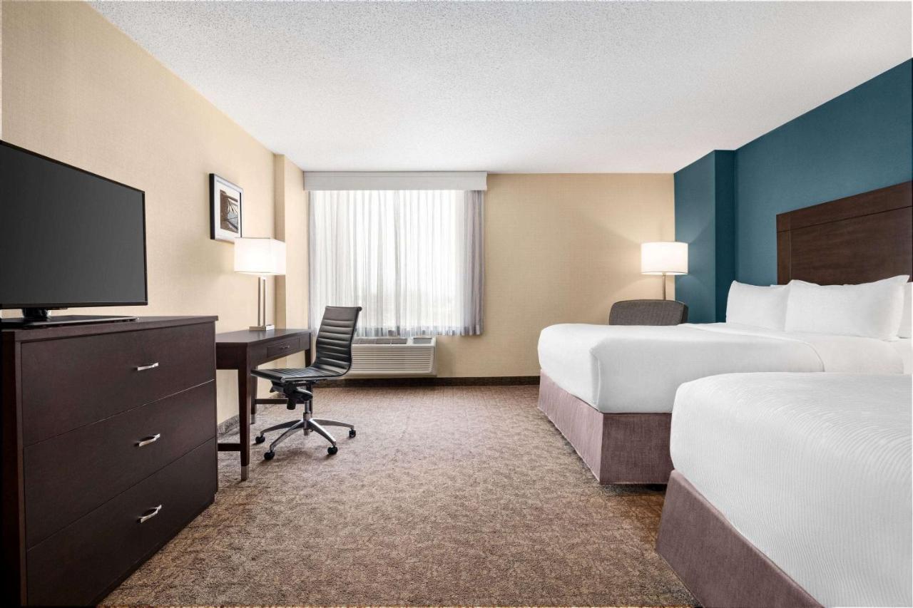 Wyndham Garden Niagara Falls Fallsview Extérieur photo