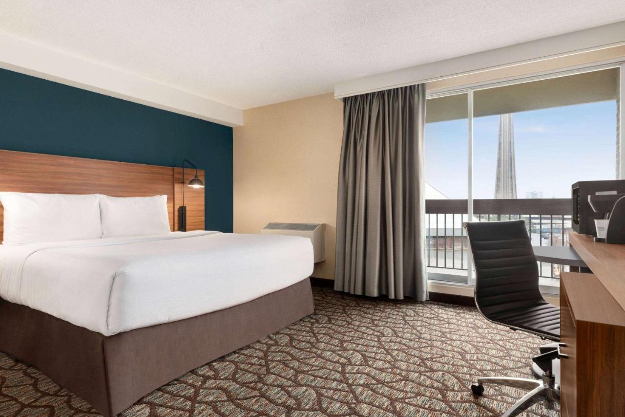 Wyndham Garden Niagara Falls Fallsview Extérieur photo