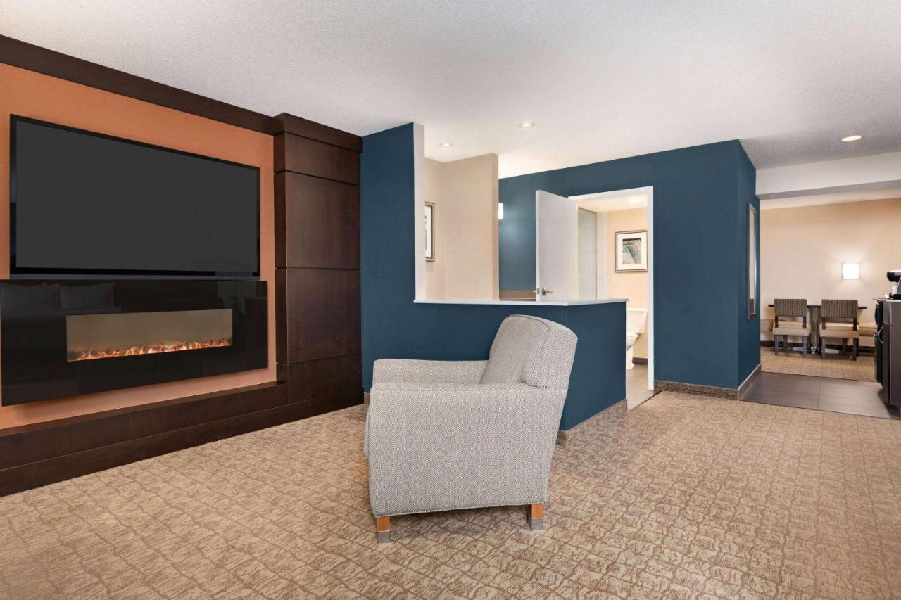 Wyndham Garden Niagara Falls Fallsview Extérieur photo