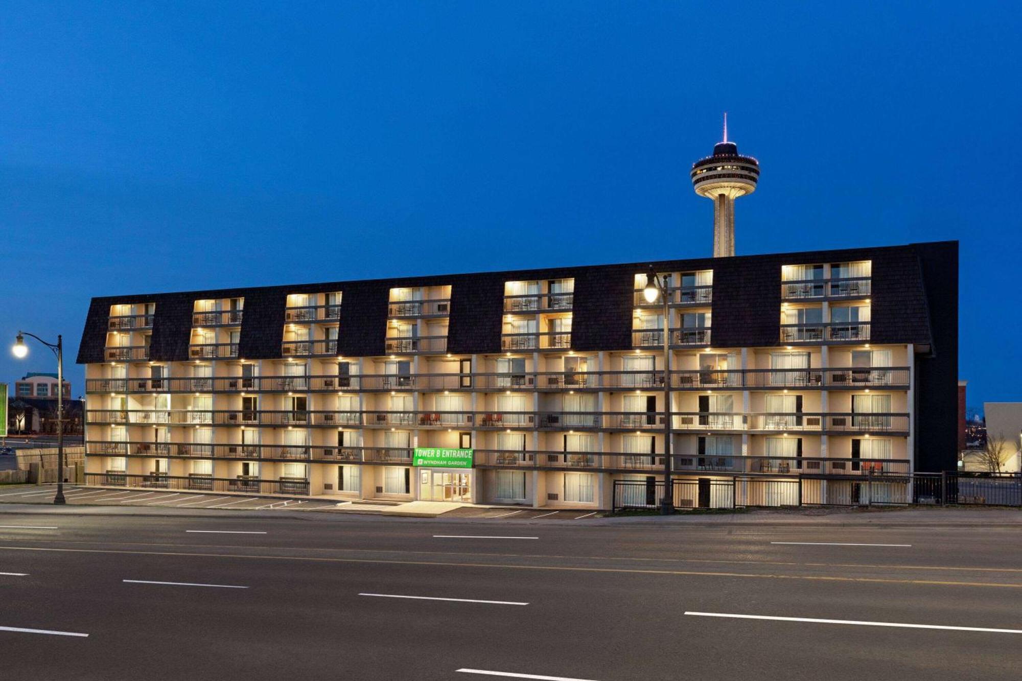 Wyndham Garden Niagara Falls Fallsview Extérieur photo